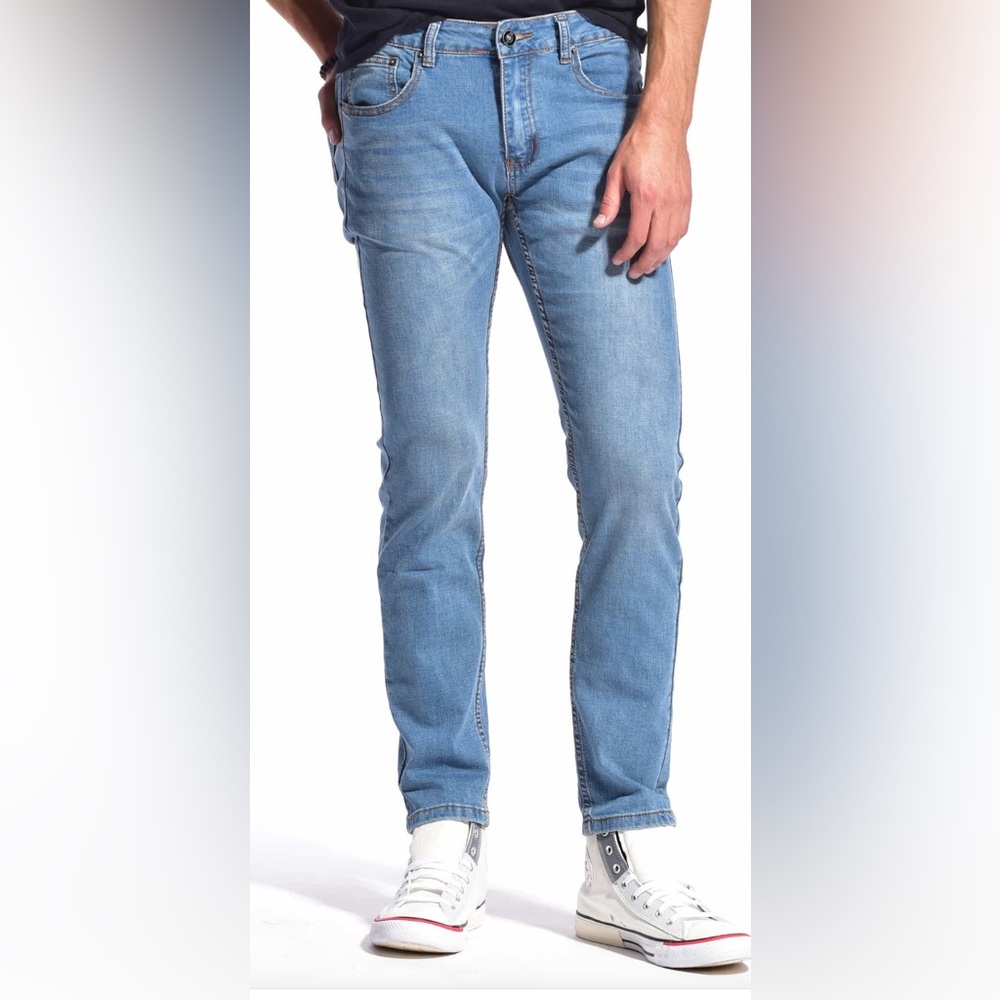 Men’s size 32X30 ring of fire slim fit blue jeans